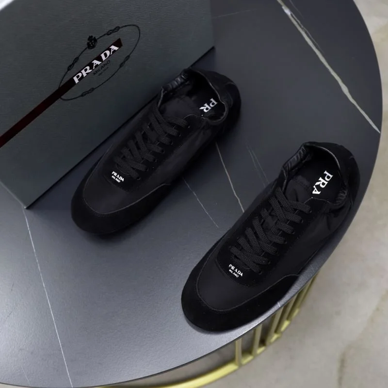 Sustainable Prada Low Shoes 33655