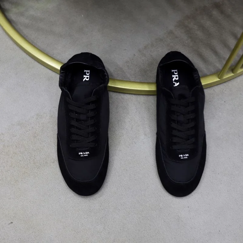 Sustainable Prada Low Shoes 33655