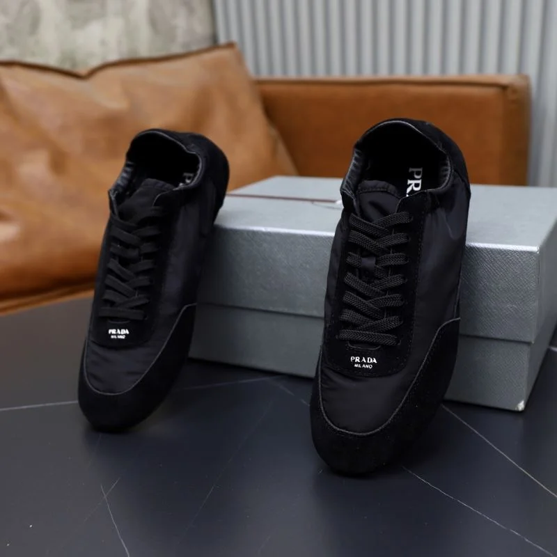 Sustainable Prada Low Shoes 33655