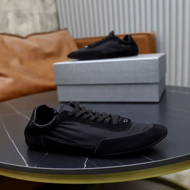 Sustainable Prada Low Shoes 33655