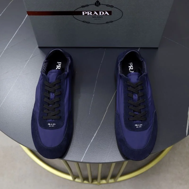 Prada Low Shoes Modern 33650