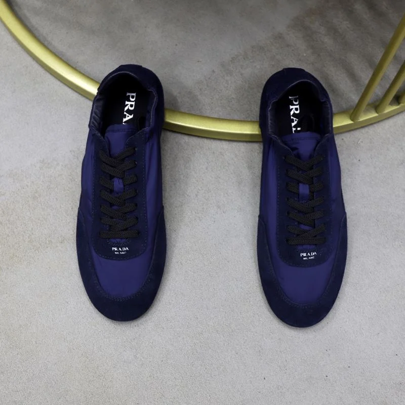 Prada Low Shoes Modern 33650