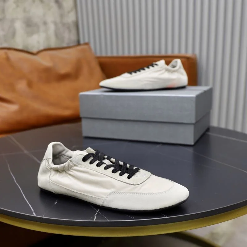 Prada Low Shoes Timeless 33653
