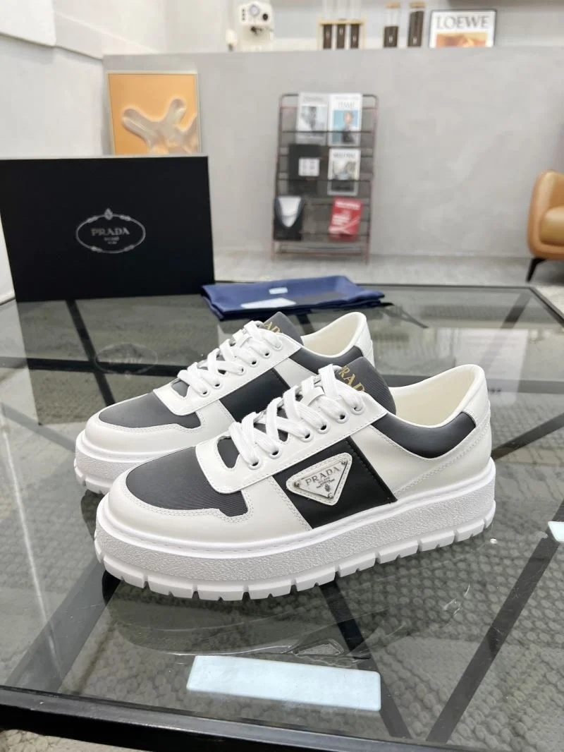 Prada Low Shoes SoftTouch 33649