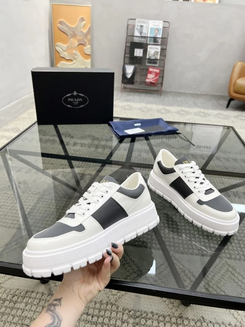 Prada Low Shoes SoftTouch 33649