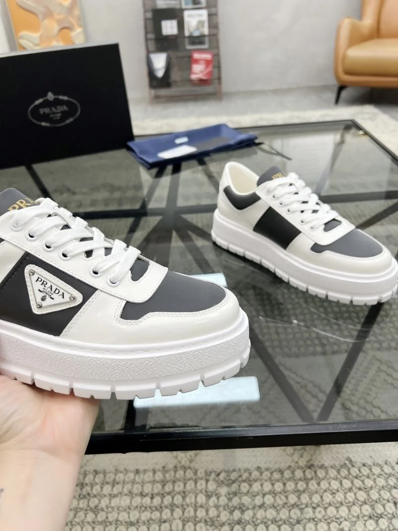 Prada Low Shoes SoftTouch 33649