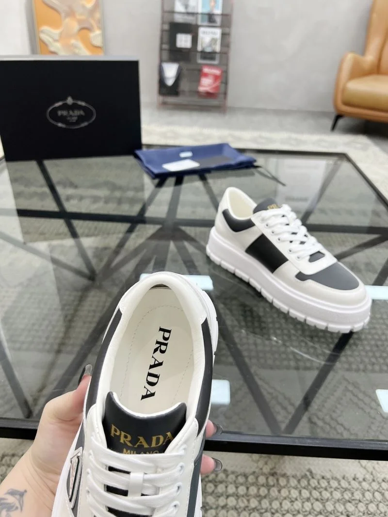Prada Low Shoes SoftTouch 33649