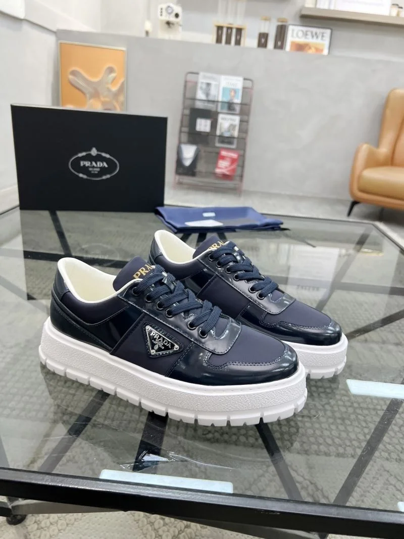 SmoothTexture Prada Low Shoes 33648