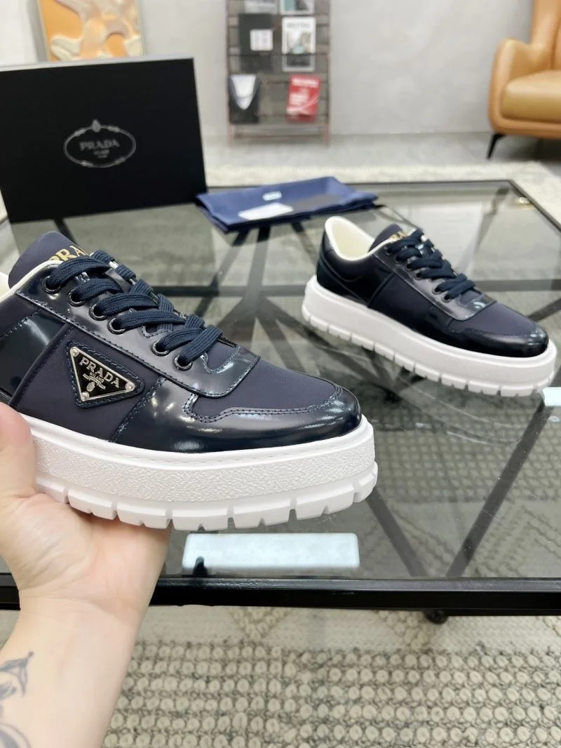 SmoothTexture Prada Low Shoes 33648