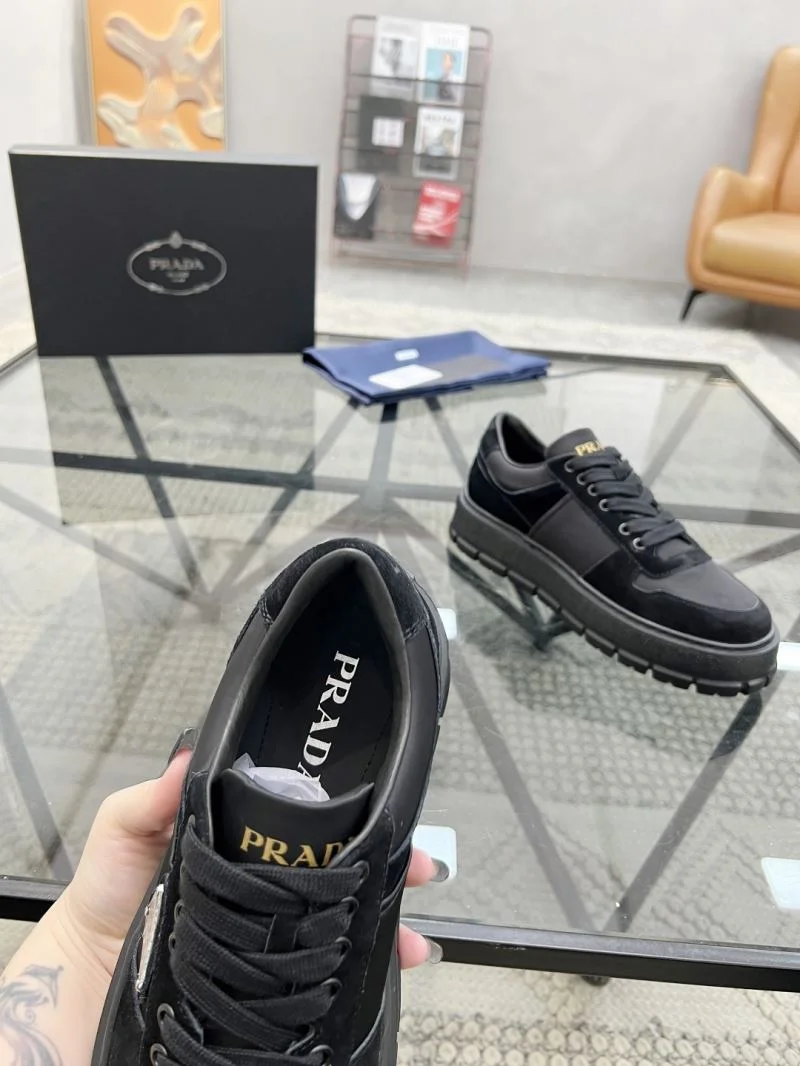 MoistureWicking Prada Low Shoes 33643