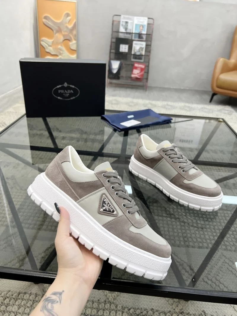 Prada Low Shoes UrbanChic 33632