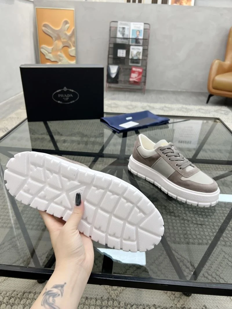 Prada Low Shoes UrbanChic 33632