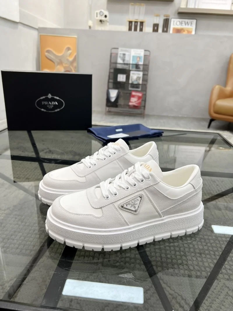 Prada Low Shoes Colorful 33644