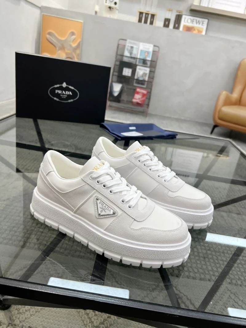 Prada Low Shoes Colorful 33644
