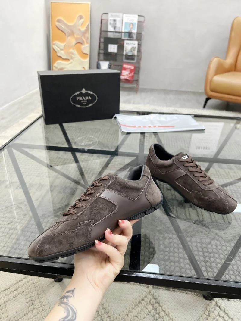 Bold Prada Low Shoes 33637