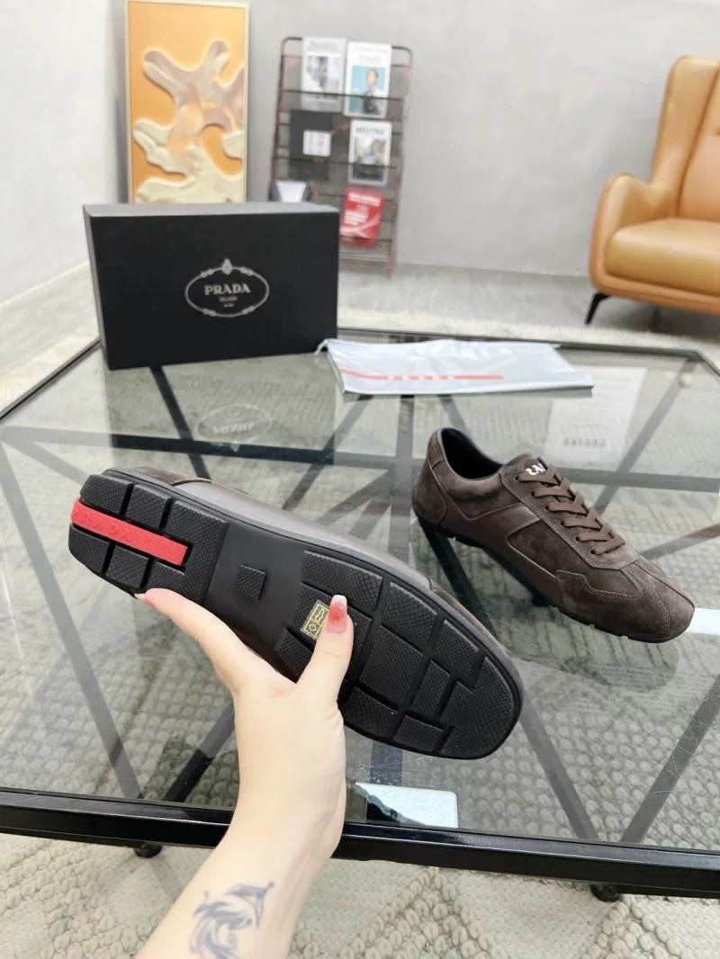 Bold Prada Low Shoes 33637
