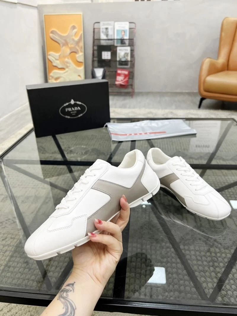 Comfortable Prada Low Shoes 33634