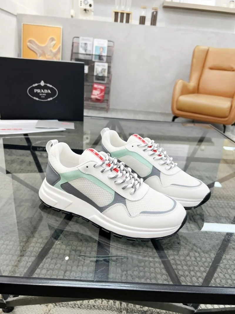 Casual Prada Low Shoes 33642