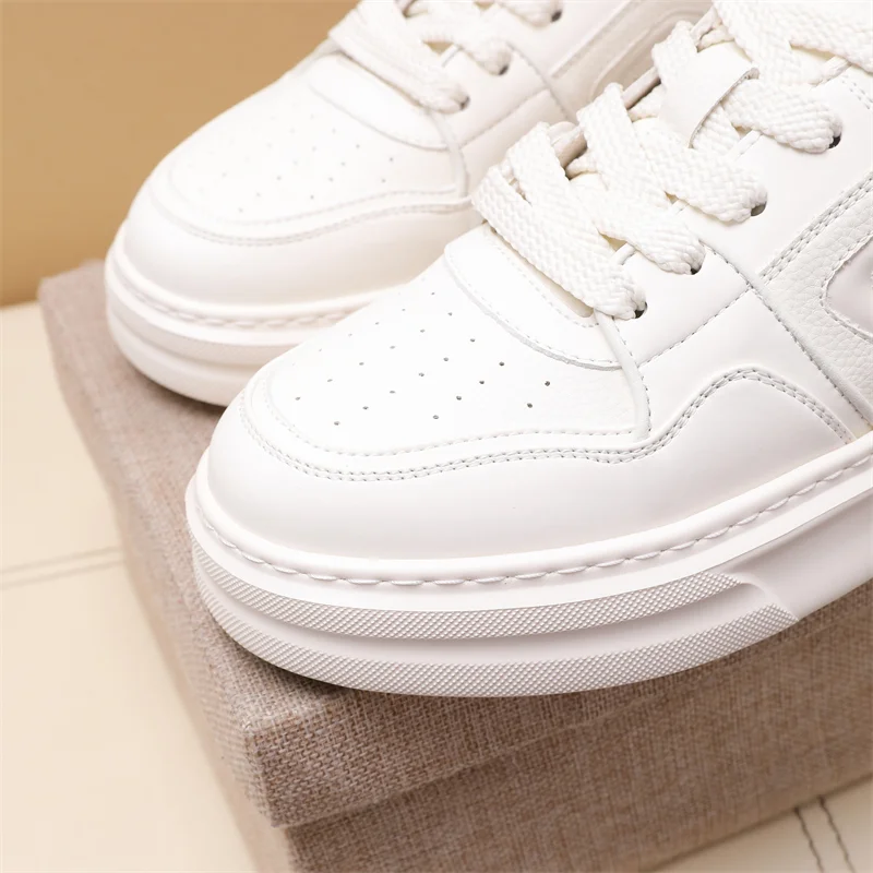 Prada Low Shoes Reliable 33624