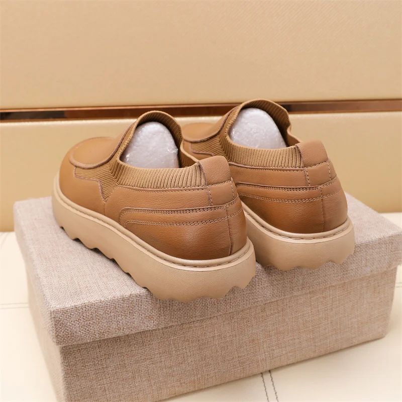 Prada Low Shoes Flexible 33622
