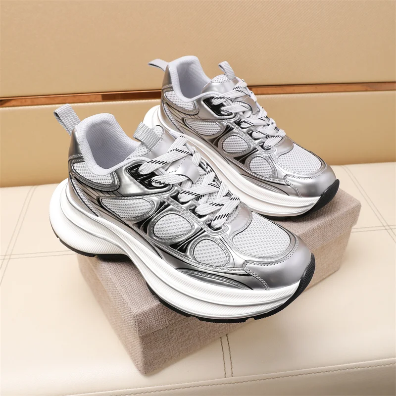 Prada Low Shoes Reliable 33621