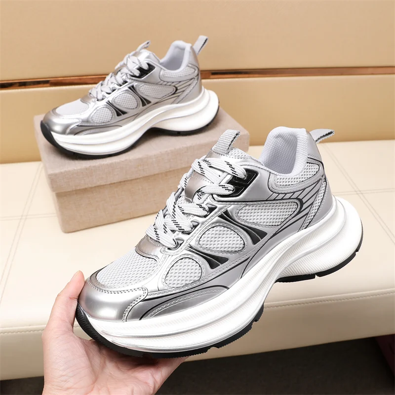 Prada Low Shoes Reliable 33621