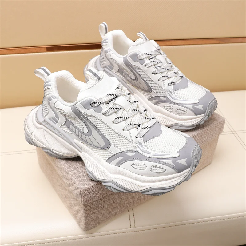 Prada Low Shoes Unisex 33617