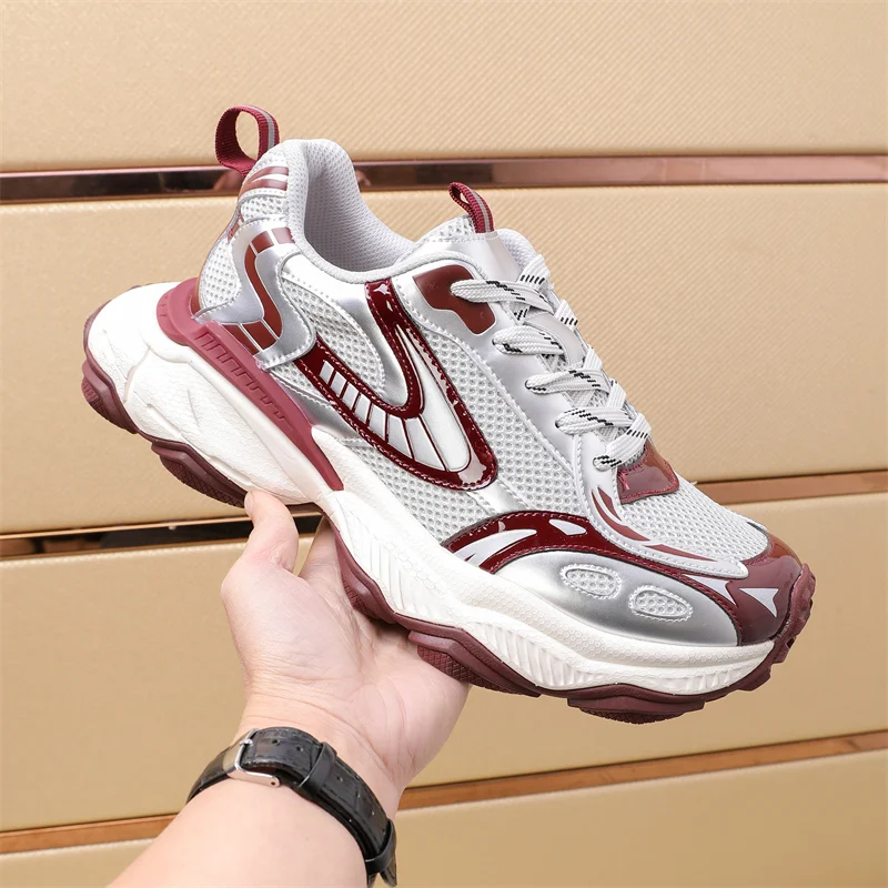 Durable Prada Low Shoes 33620