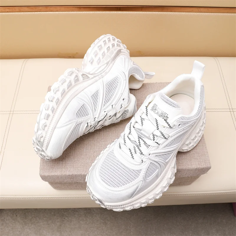 Efficient Prada Low Shoes 33611