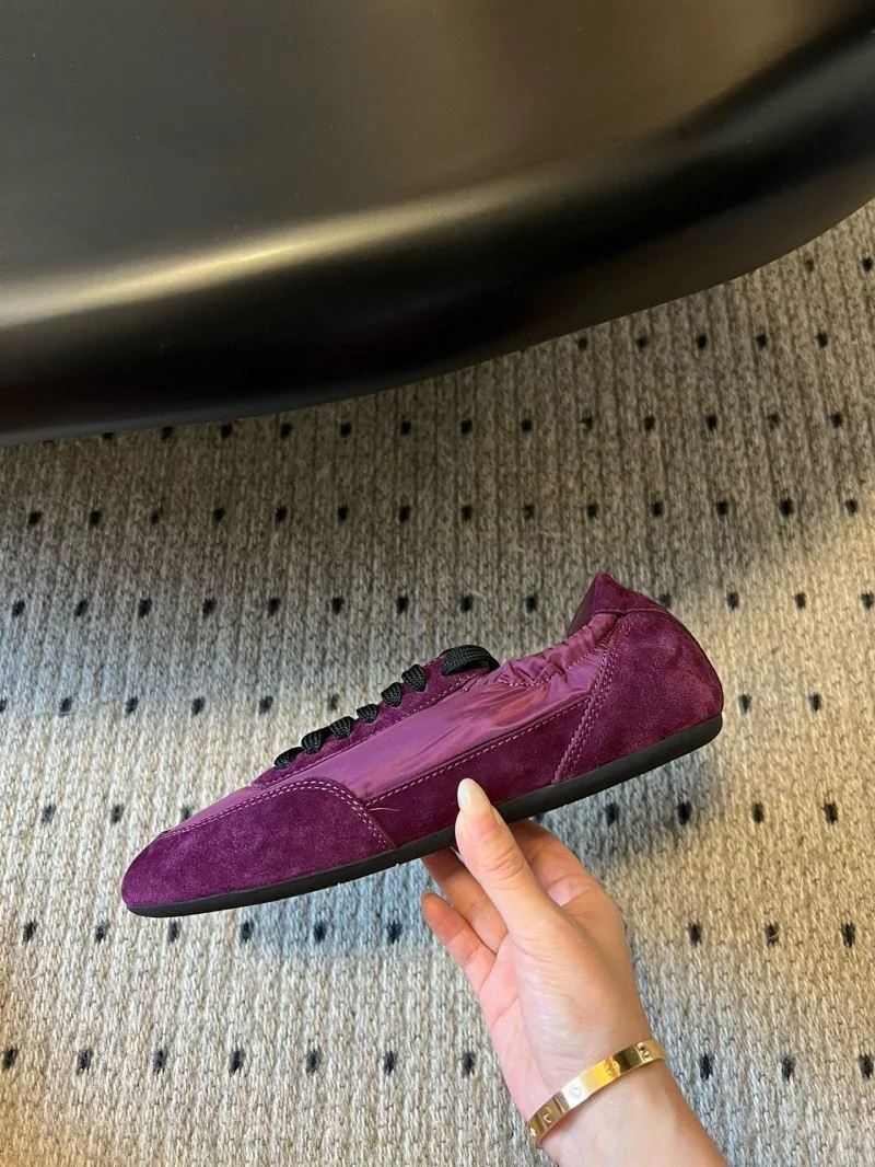 NewStyle Prada Low Shoes 34422