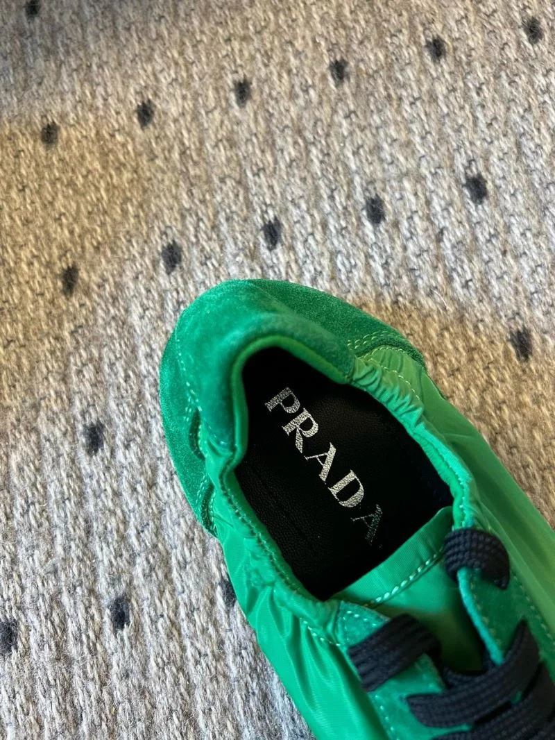 Bright Prada Low Shoes 34433
