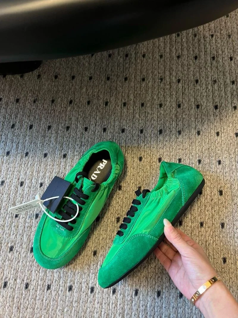 Bright Prada Low Shoes 34433