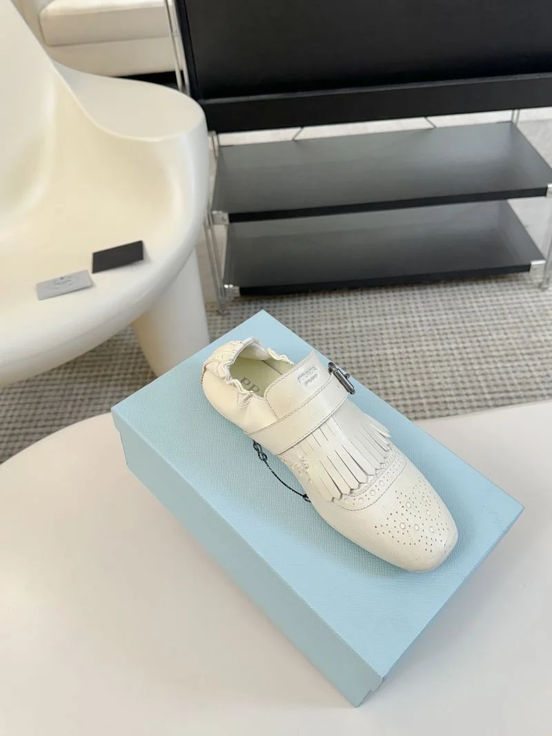 Prada Low Shoes RelaxedFit 34410