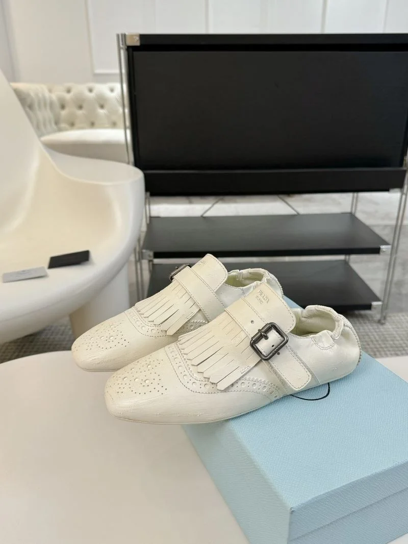 Prada Low Shoes RelaxedFit 34410
