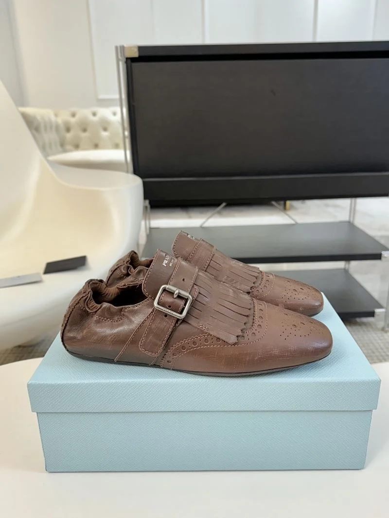 Prada Low Shoes Flexible 34407