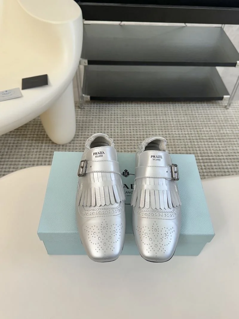 Reliable Prada Low Shoes 34416