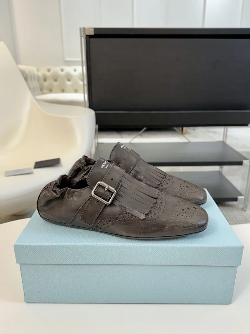 Prada Low Shoes Lightweight 34408
