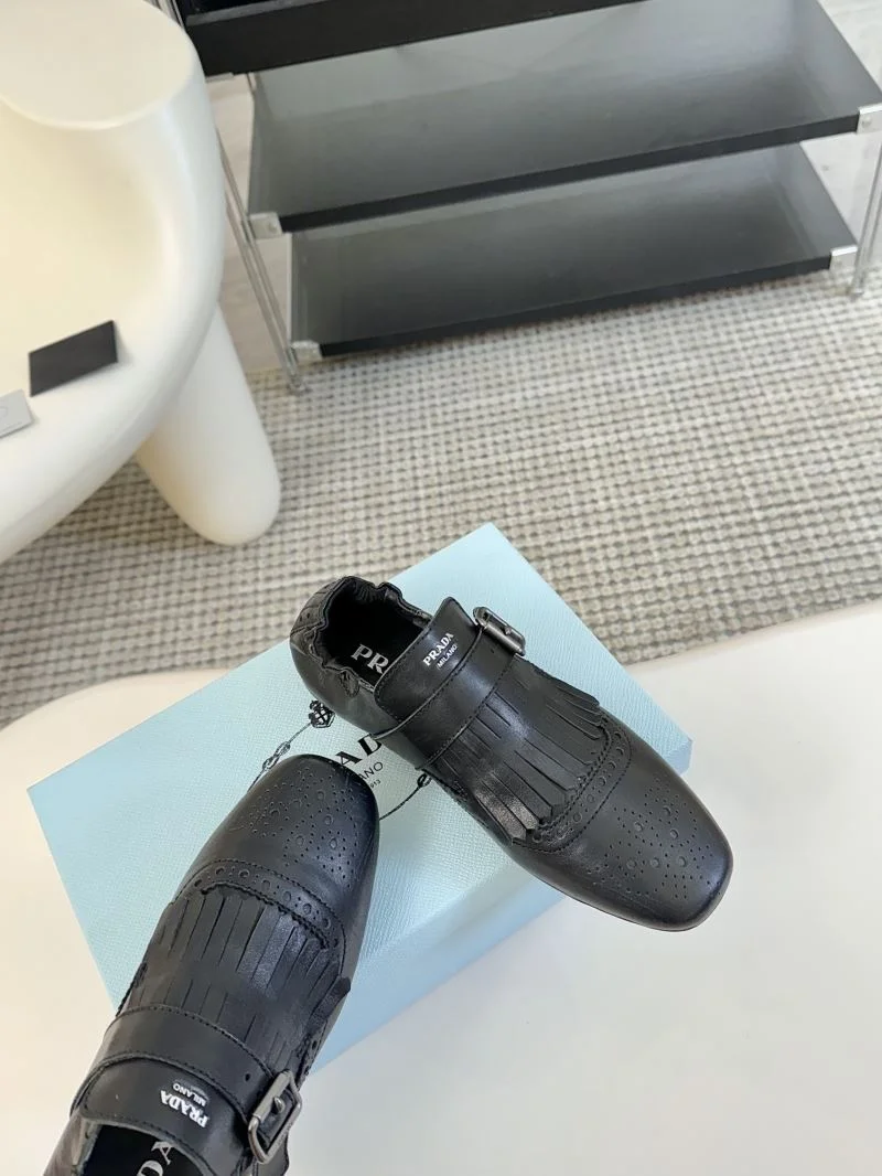 Prada Low Shoes Supportive 34427