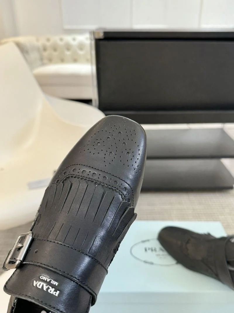 Prada Low Shoes Supportive 34427