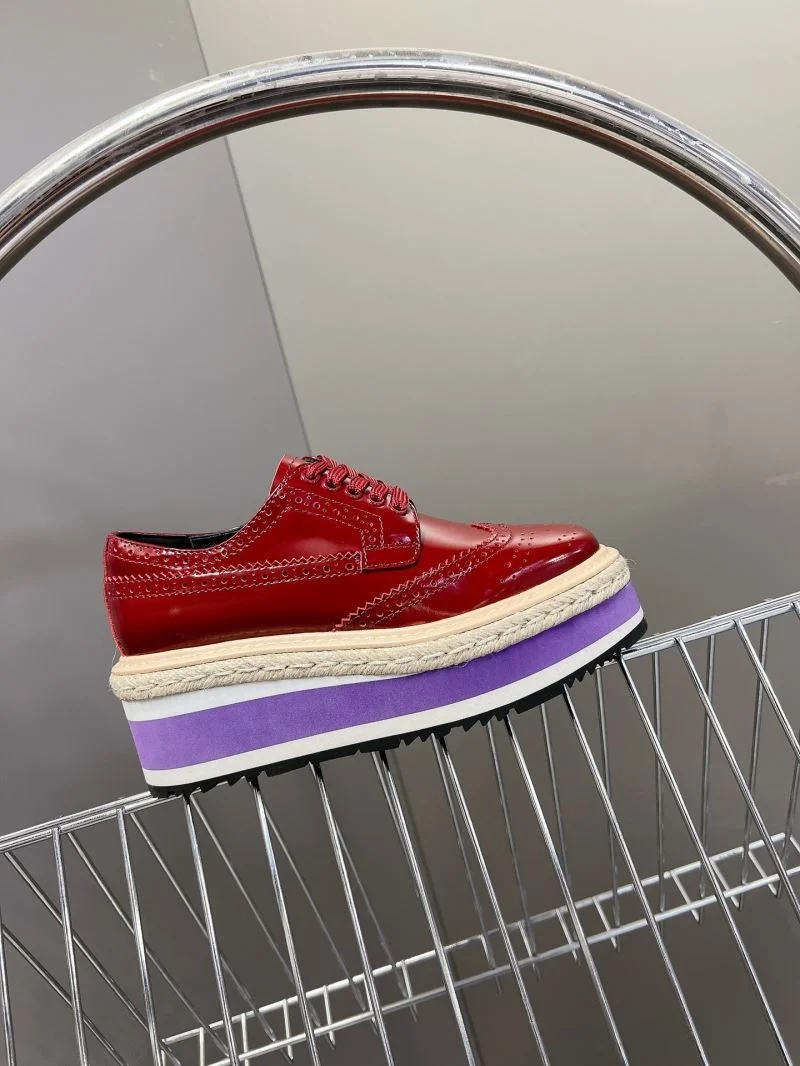 Breathable Prada Low Shoes 34429