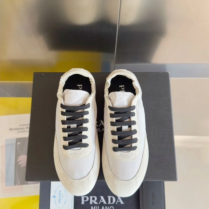 WrinkleFree Prada Low Shoes 34421