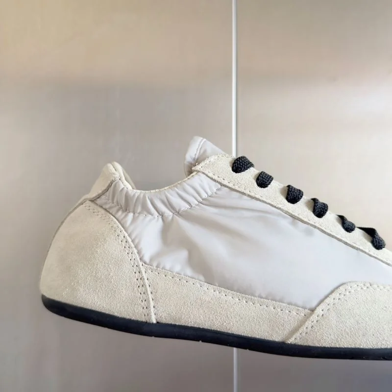 WrinkleFree Prada Low Shoes 34421