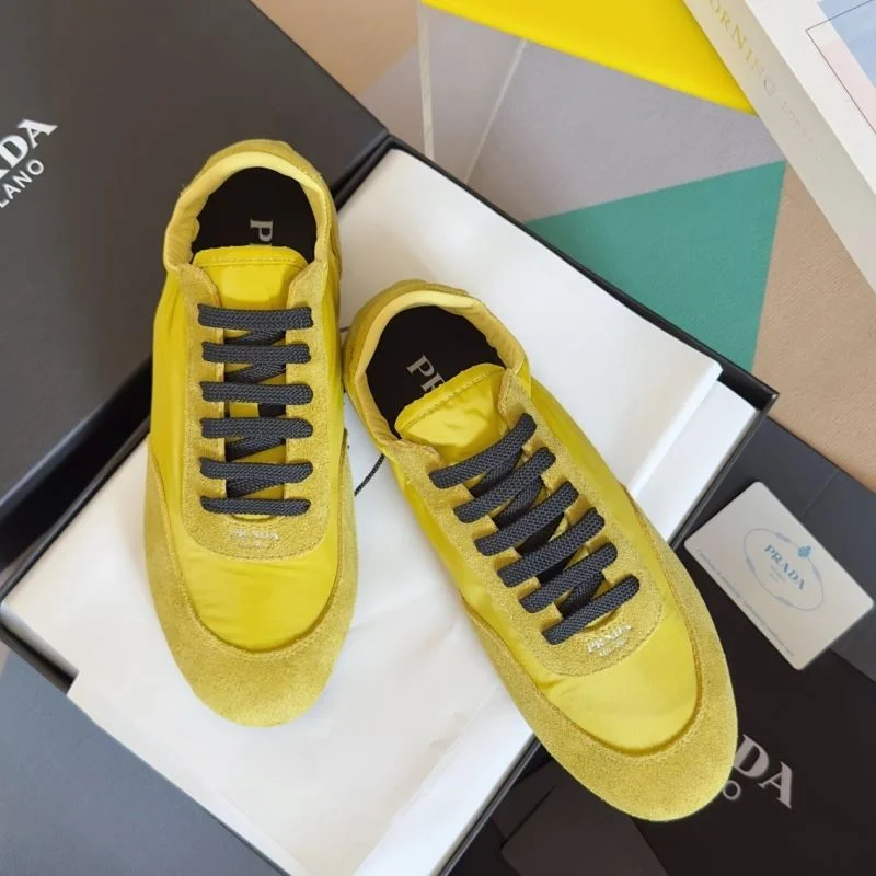 Prada Low Shoes Sophisticated 34415