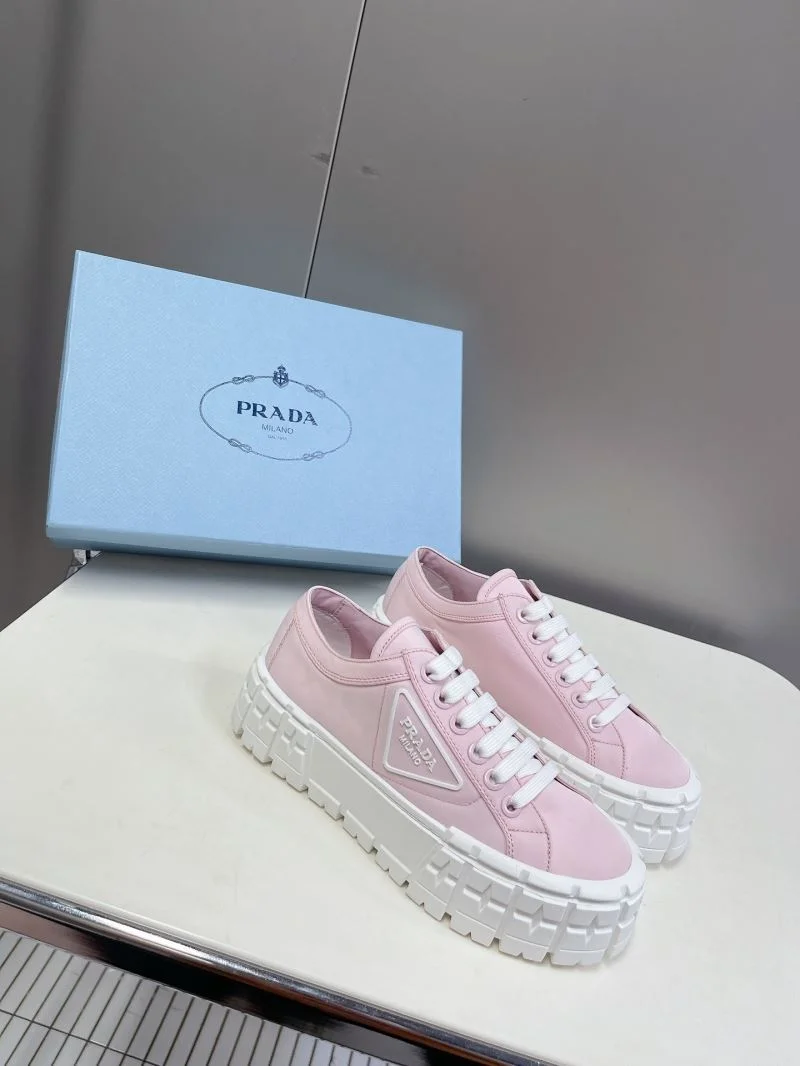 Soft Prada Low Shoes 34417