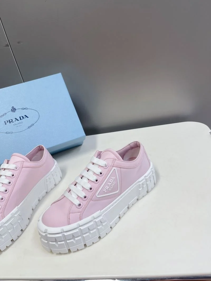 Soft Prada Low Shoes 34417
