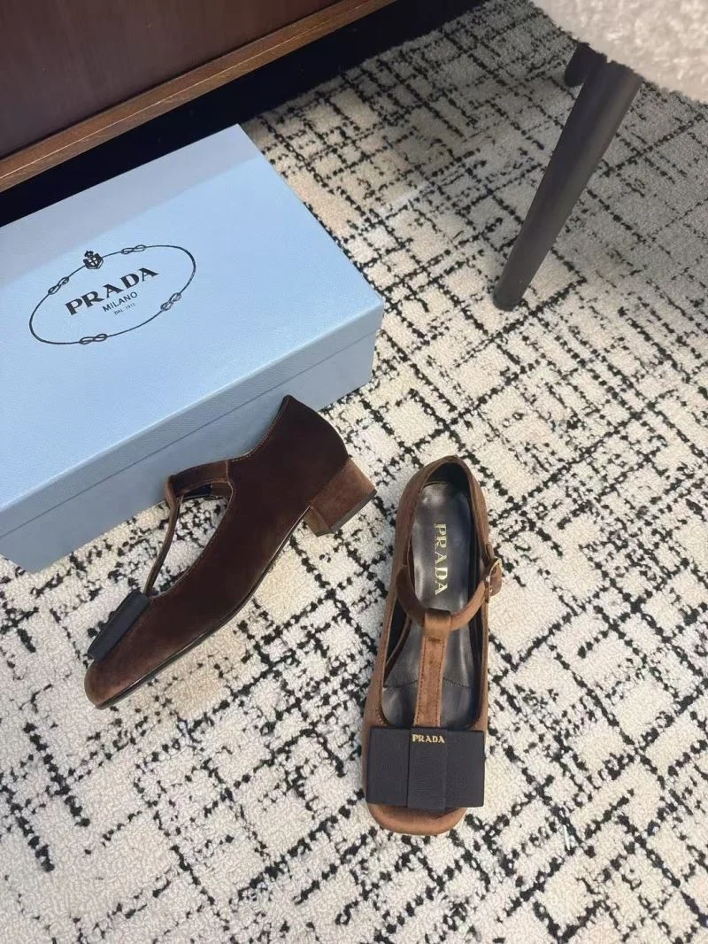 Prada Low Shoes TopPick 34399