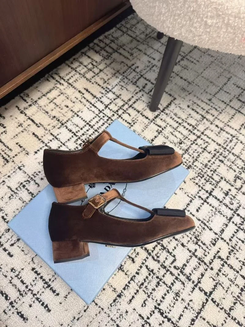 Prada Low Shoes TopPick 34399