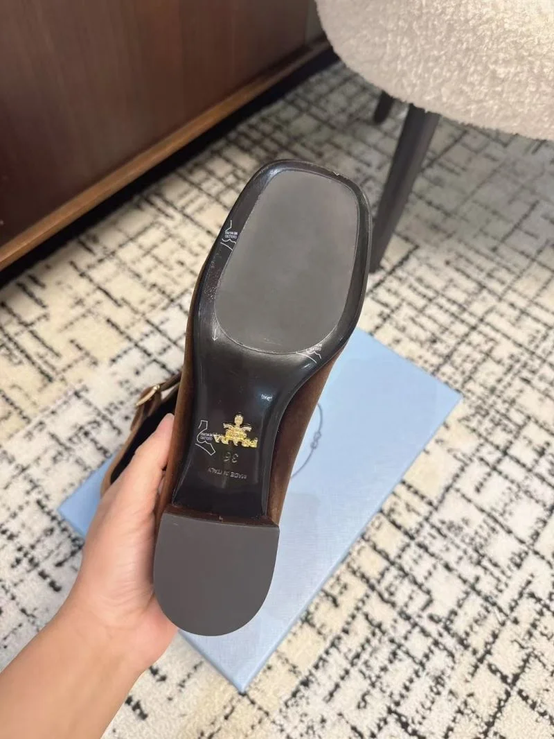 Prada Low Shoes TopPick 34399