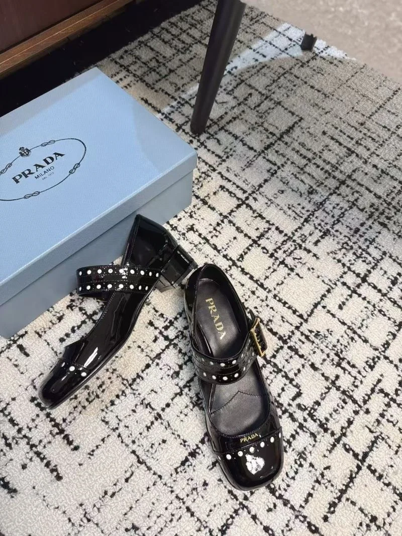 Prada Low Shoes DailyWear 34398