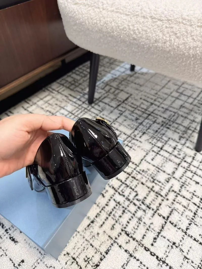 Prada Low Shoes DailyWear 34398